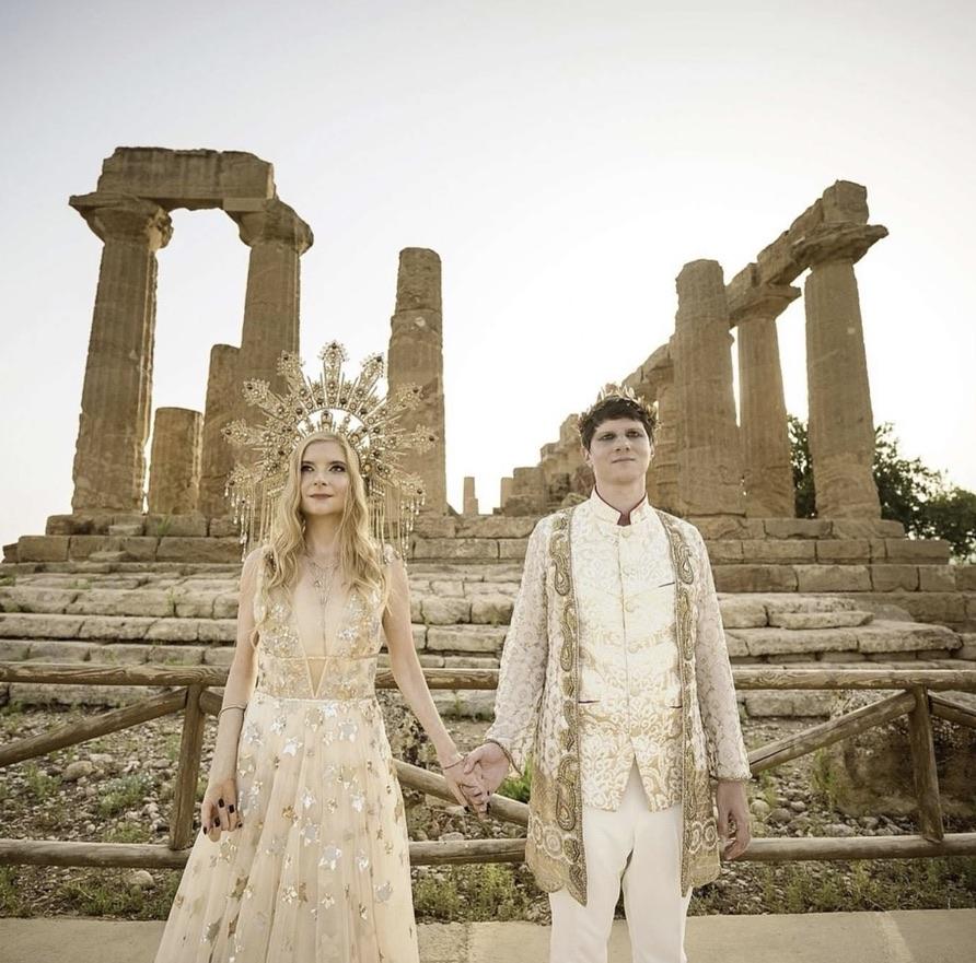 Alchemy Vibrations at ancient ruins